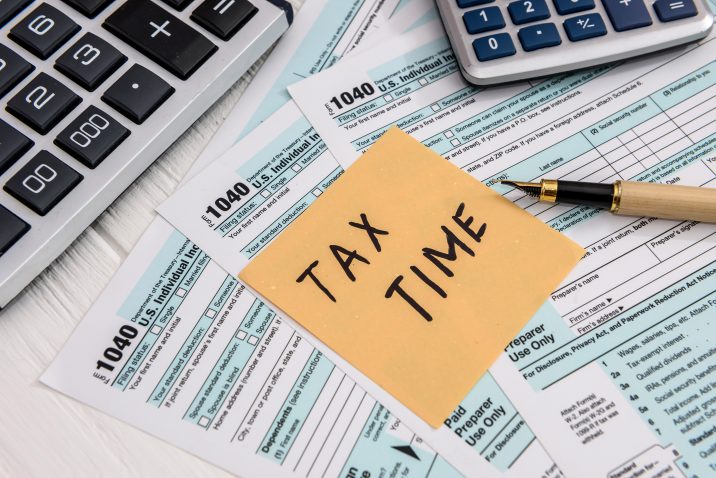 'Tax time' memo on 1040 individual tax form